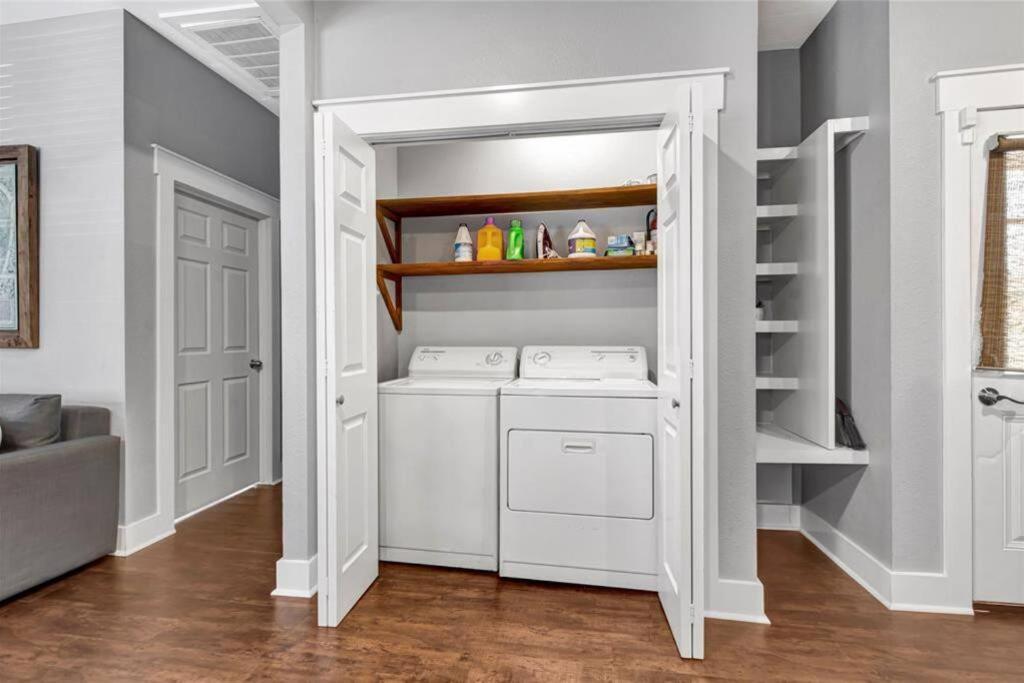 Vibrant Vacation Escape With Fast Wifi And King Bed Close To Downtown Houston! Exterior photo